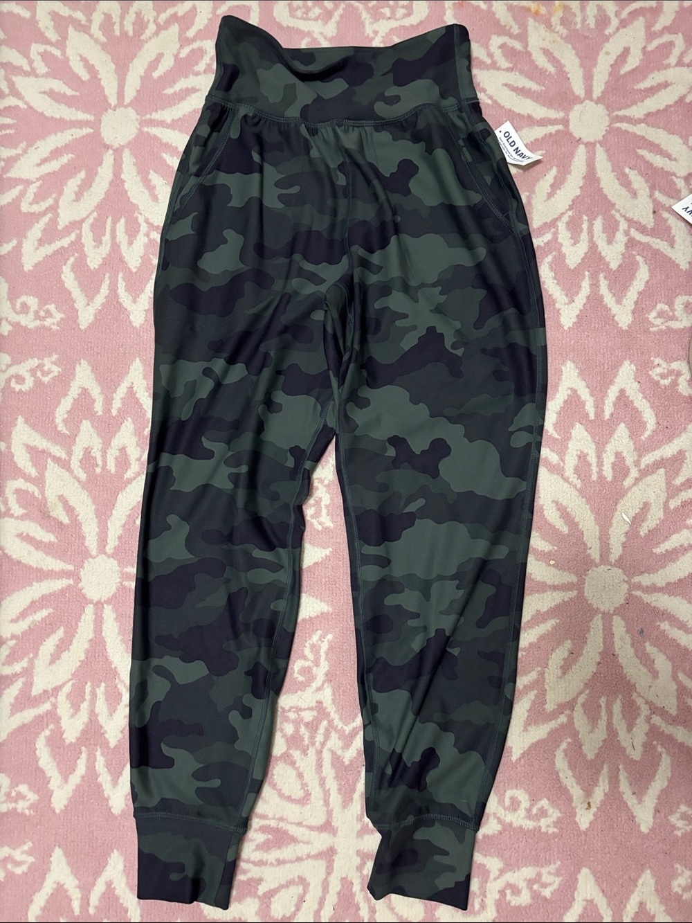 NWT Camo Jogger Athleisure Pant